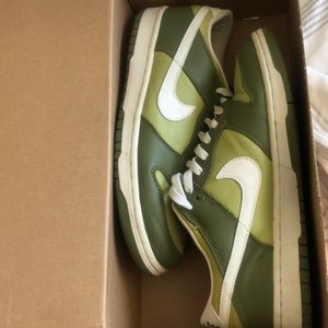 @jb_1 women’s dunks